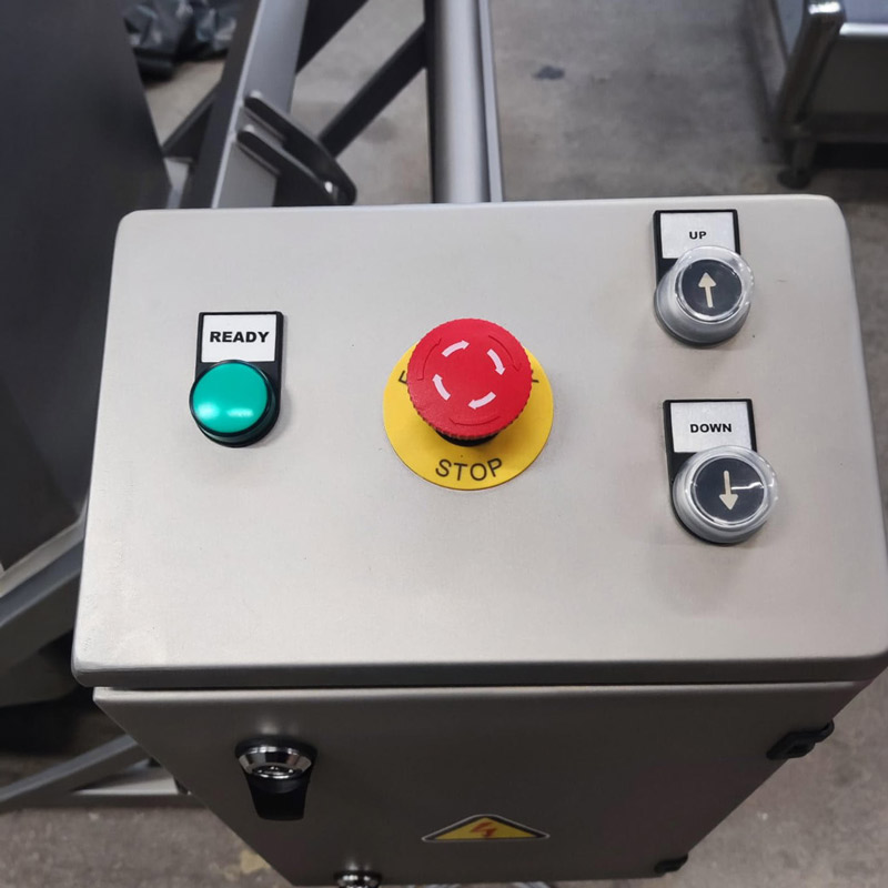 Pneumatyczna i hydrauliczna wywrotnica wózka do farszu 200l